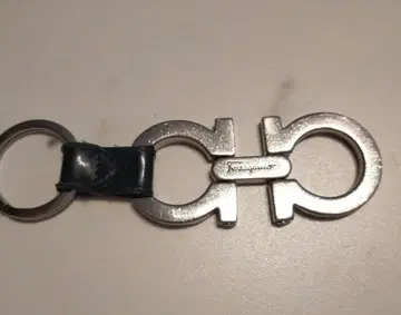 Ferragamo 키링 실버