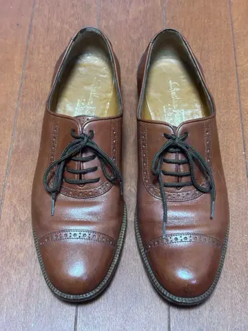 브라운 가죽 레이스업 슈즈