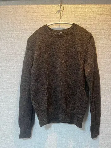 APC 다크 브라운 크루넥 스웨터 xs
