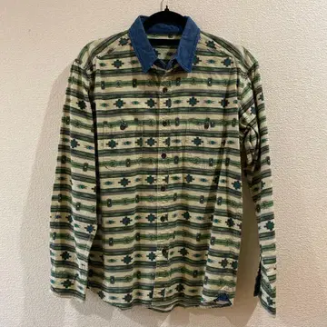 세련된 개성파 기하학 패턴 코튼 셔츠 데님 카라 부착 M