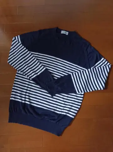 존 스메들리 보더 티셔츠