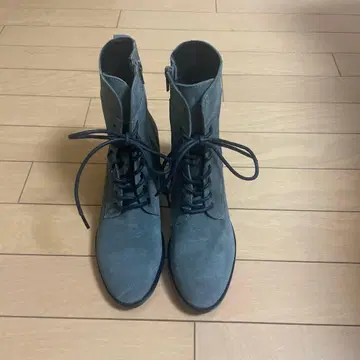 새상품 워크 부츠 22.5 그레이 계열