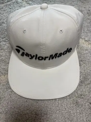TaylorMade 골프 캡 화이트