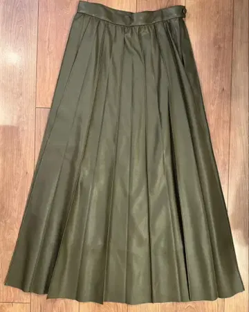 FRAY I.D 인조 가죽 플리츠 롱 스커트 카키 1 사이즈 새상품급