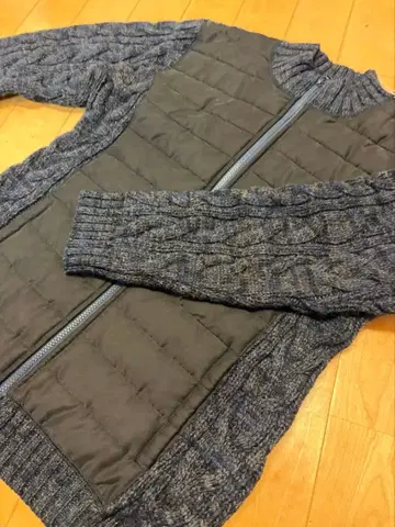 니트 다운 자켓 L 사이즈 네이비 계열