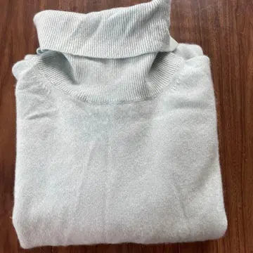 택 포함 유니클로 여성용 캐시미어 터틀넥 스웨터 L