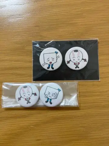 [ 하타 모토히로 ] 캔 배지 호무남과 구라코 2개 세트