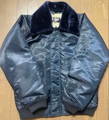 네이비 MA-1 플라이트 자켓 퍼 카라 부착