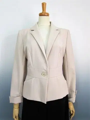 FOXEY 폭시 40 울 자켓 베이지 오피스용으로도 편리