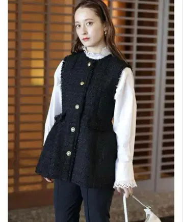 Arpege story 페플럼 트위드 베스트 골드 버튼 M 사이즈