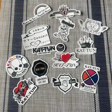 Break the KAT-TUN 로고 스티커 일부