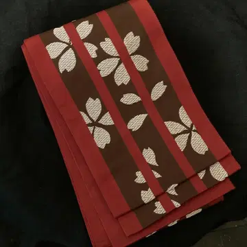 꽃무늬 디자인 반폭 오비 브라운과 빨간색