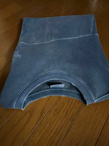 THE NORTH FACE 그레이 맨투맨