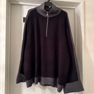 HARE 하프 지퍼 하이넥 니트