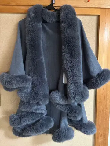 그레이 인조 모피 판초 M-L