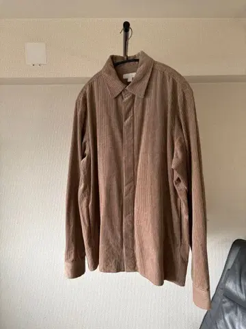 COS 코듀로이 긴팔 셔츠 브라운