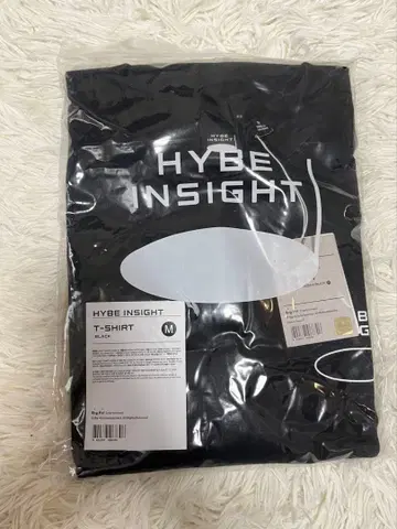 [ 미개봉 ] HYBE INSIGHT T-SHIRT 블랙 M