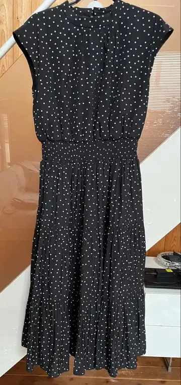 Dessin 도트 무늬 플레어 원피스