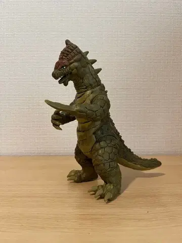 괴수 울트라맨 소프트 비닐 커스텀 리페인트 라브라스