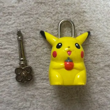 레어 피카츄 자물쇠 열쇠 포함 레트로 앤티크 키링 당시 제품