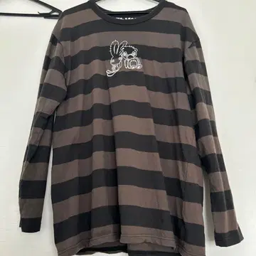 Chilli Beans. 칠리빈즈 보더 롱T