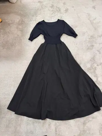 블랙 반팔 롱 원피스