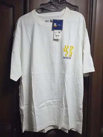 캡콤 40주년 유니클로 UT T셔츠 XL 사이즈