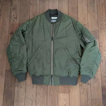 BEAUTY&YOUTH MA-1 자켓 올리브 그린