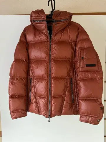 니콜 클럽 포맨 사이드 스티치 다운 자켓