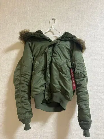 알파인더스트리 N-2B 쇼트 웨이스트 파카 Y2K