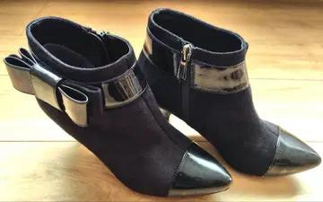 리본 포함 부츠