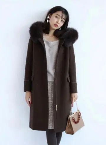 JUSGLITTY 후드 부착 롱 코트 사이즈 2