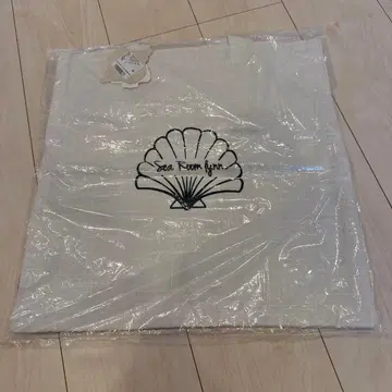 SeaRoomlynn 시루무린 로고 토트백 내추럴 화이트