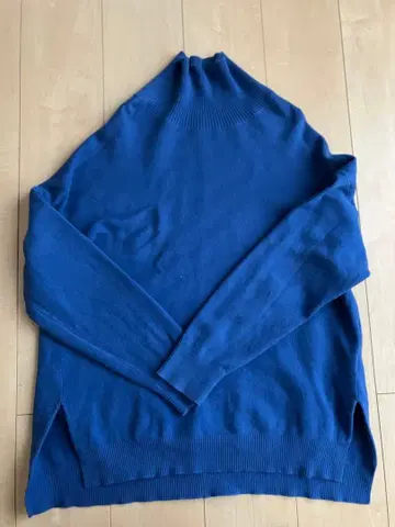 뷰티앤유스 애로우즈 니트