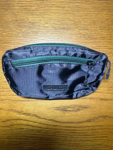 SPRINTS 블랙 웨스트 파우치