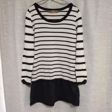 나노 유니버스 스트라이프 패턴 긴팔 원피스 펄 장식 포함