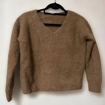 알리시아 V넥 스웨터 M