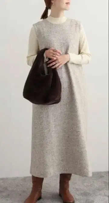 URBAN RESEARCH DOORS 울 혼방 부클 컷 오버롤 스커트
