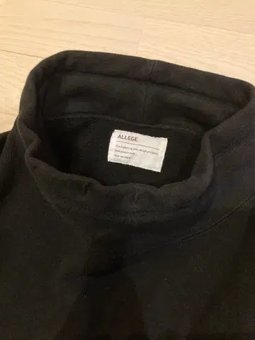 ALLEGE 스탠드 카라 맨투맨 블랙