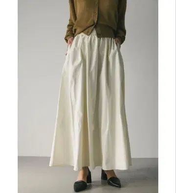 STYLEMIXER 타프타 볼륨 플레어 스커트