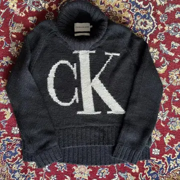 CALVIN KLEIN JEANS CK 로고 스웨터 M 사이즈