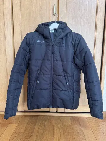 ATHLETA 블랙 다운 자켓 S