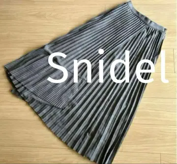 Snidel 그레이 플리츠 스커트