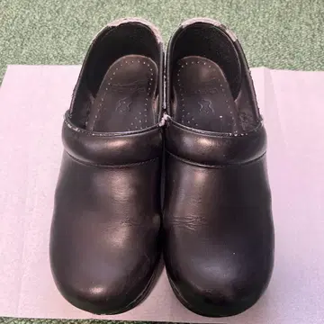 dansko/사이즈 36/블랙 가죽 로퍼
