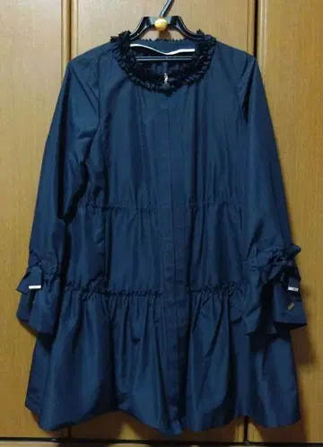 투 비 칙 프릴 옷깃 네이비 A라인 자켓