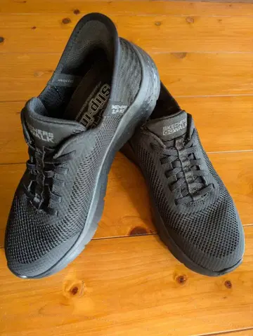 SKECHERS GOwalk 블랙