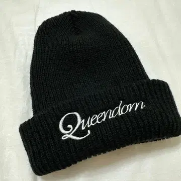 Queendom 자수 블랙 니트 모자 Awitch 라이브 굿즈