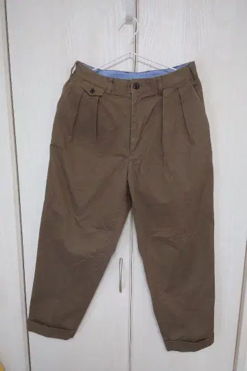 BEAMS PLUS 2 플리츠 치노 트라우저 사이즈 S