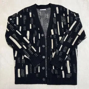 ZARA 기하학 패턴 가디건