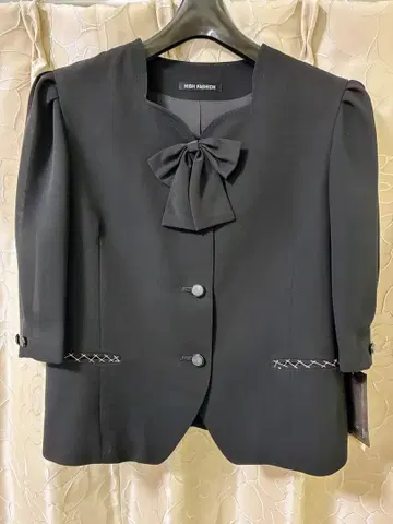 13호 예복 리본 포함 블랙 자켓과 스커트 세트